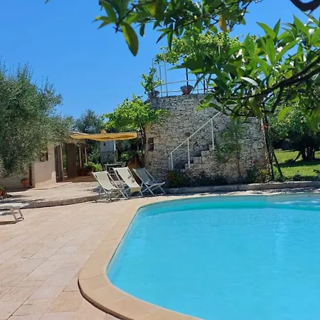 Rosa Podere 28 Bed & Breakfast 3*