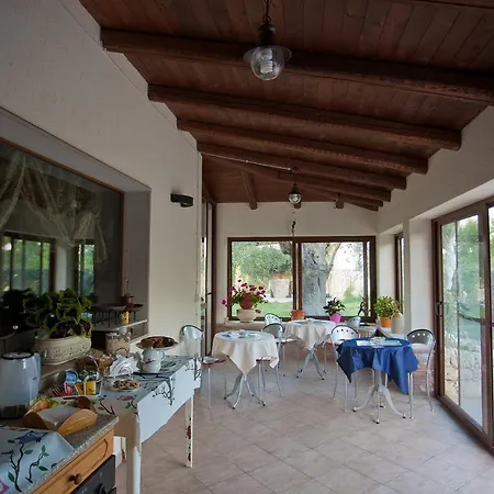 Rosa Podere 28 Bed & Breakfast