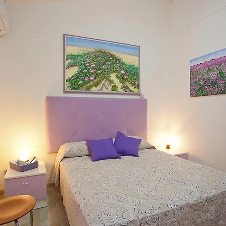 Rosa Podere 28 ベッド・アンド・ブレックファスト 3*